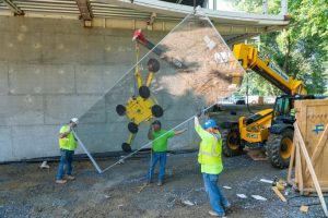 F&#038;M Winter Visual Arts Center&#8217;s Specialty Glass Installation Nearing Completion