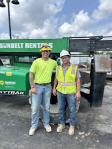 More Than Coworkers : Fathers and Sons Who Build Together