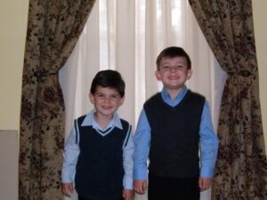 More Than Coworkers : Fathers and Sons Who Build Together