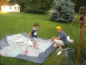 More Than Coworkers : Fathers and Sons Who Build Together